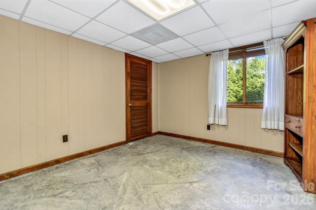 218 Brown Road, Hendersonville, NC 28791