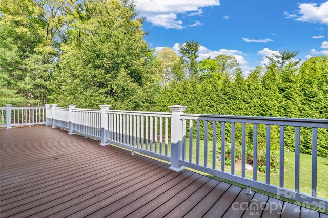 218 Brown Road, Hendersonville, NC 28791