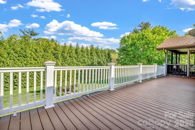 218 Brown Road, Hendersonville, NC 28791