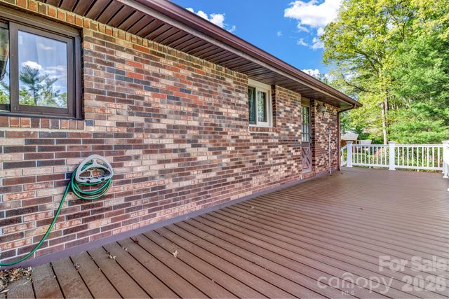 218 Brown Road, Hendersonville, NC 28791