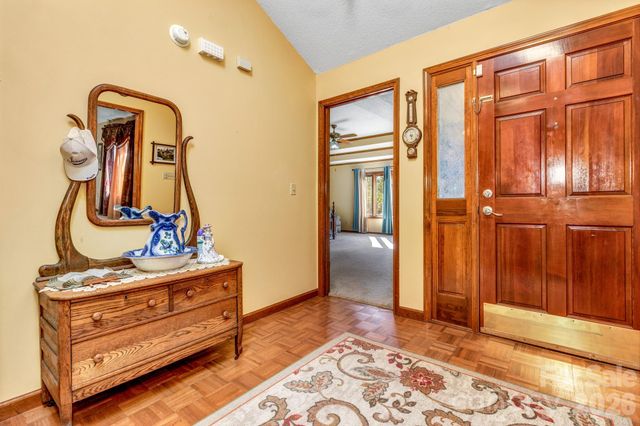 218 Brown Road, Hendersonville, NC 28791