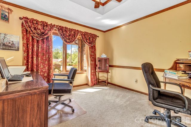 218 Brown Road, Hendersonville, NC 28791