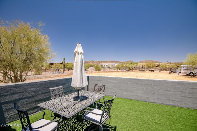 48129 N 15TH Avenue, New River, AZ 85087