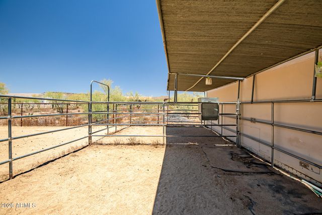 48129 N 15TH Avenue, New River, AZ 85087