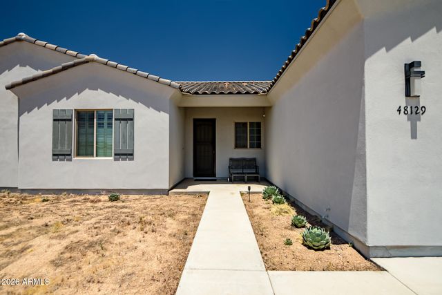48129 N 15TH Avenue, New River, AZ 85087