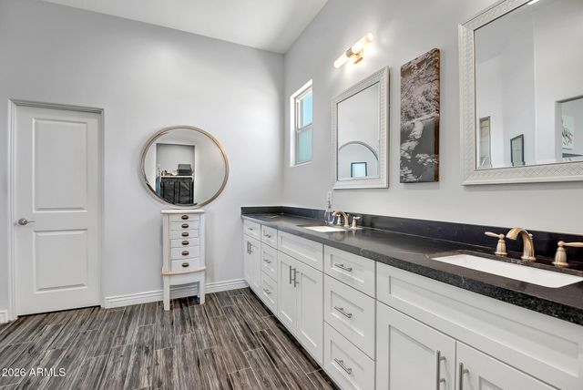 48129 N 15TH Avenue, New River, AZ 85087