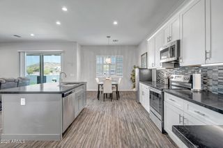 48129 N 15TH Avenue, New River, AZ 85087