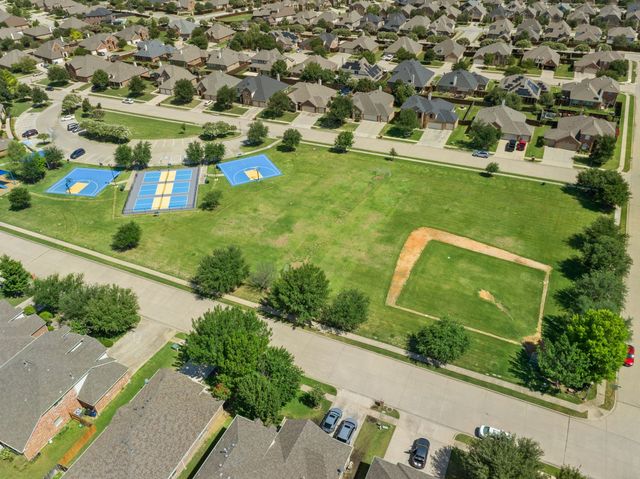 2328 Aurora Drive, Little Elm, TX 75068