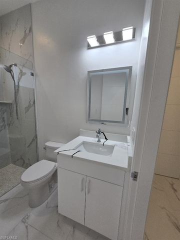 3943 16th AVE NE, Naples, FL 34120