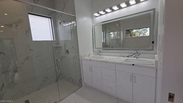 3943 16th AVE NE, Naples, FL 34120