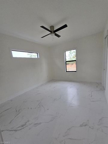 3943 16th AVE NE, Naples, FL 34120