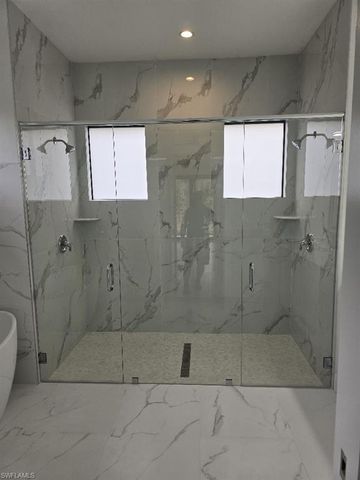 3943 16th AVE NE, Naples, FL 34120