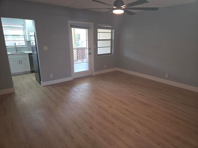2800 NE 14th St 217, Pompano Beach, FL 33062