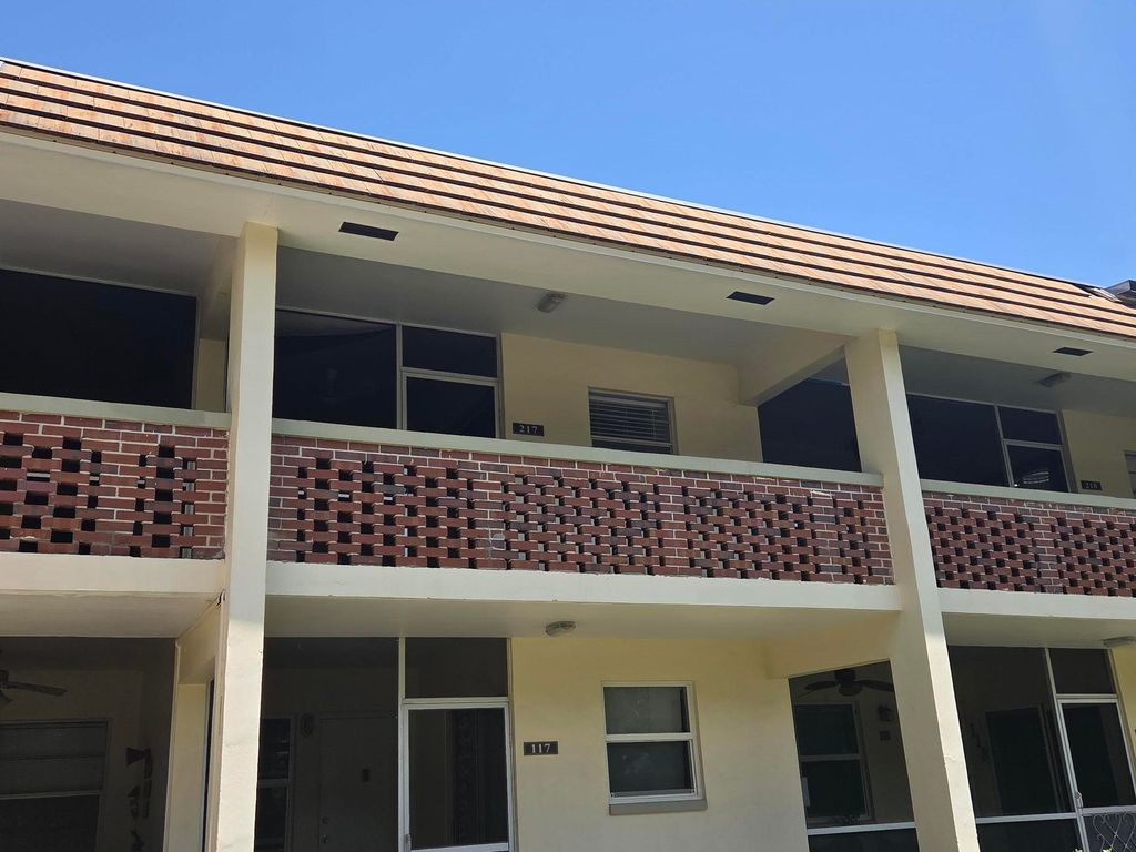 2800 NE 14th St 217, Pompano Beach, FL 33062
