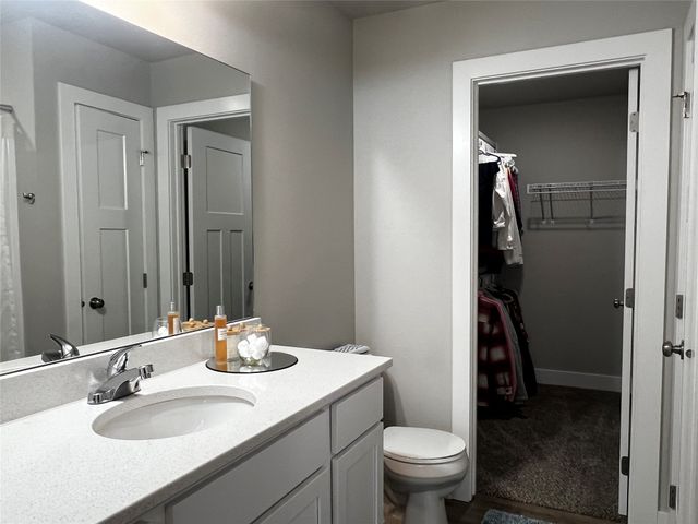 2944 Prairieside Place, Norwalk, IA 50211