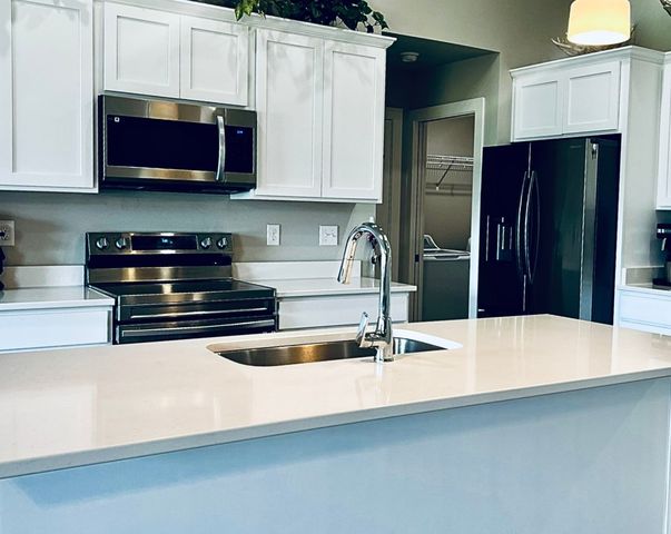 2944 Prairieside Place, Norwalk, IA 50211