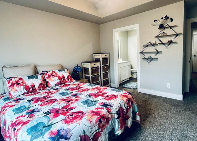 2944 Prairieside Place, Norwalk, IA 50211