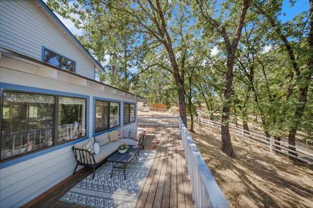 20127 Brushy Ridge Trl, Colfax, CA 95713