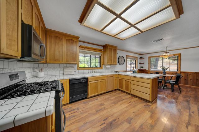 20127 Brushy Ridge Trl, Colfax, CA 95713