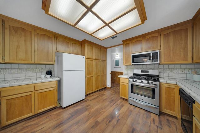 20127 Brushy Ridge Trl, Colfax, CA 95713