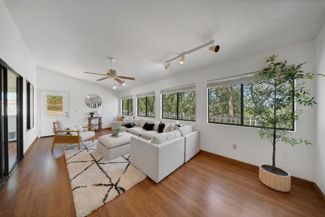 20127 Brushy Ridge Trl, Colfax, CA 95713