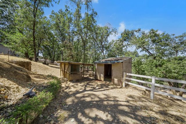 20127 Brushy Ridge Trl, Colfax, CA 95713