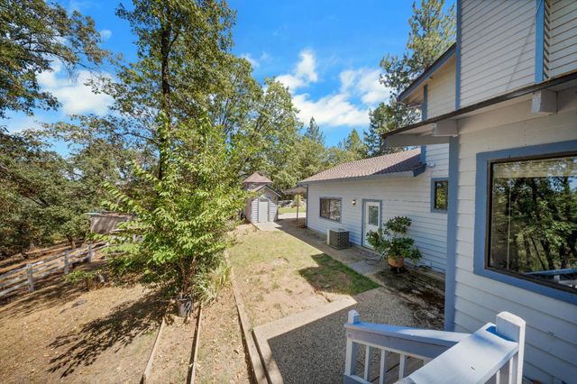 20127 Brushy Ridge Trl, Colfax, CA 95713