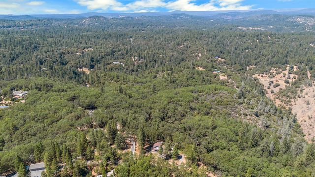 20127 Brushy Ridge Trl, Colfax, CA 95713