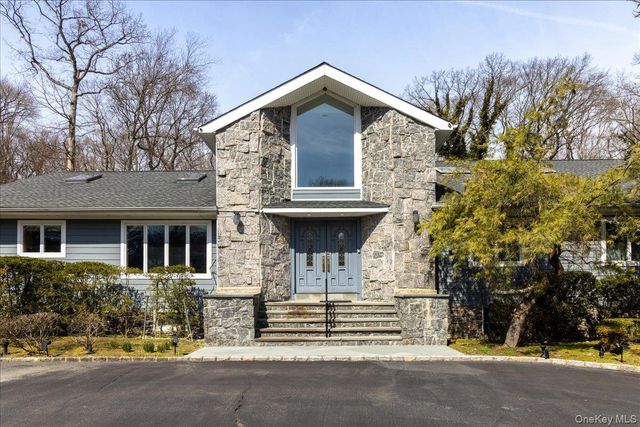 90 Belvedere Drive, Oyster Bay Cove, NY 11791