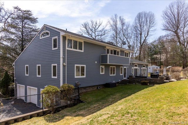 90 Belvedere Drive, Oyster Bay Cove, NY 11791