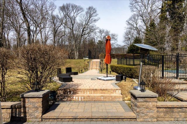 90 Belvedere Drive, Oyster Bay Cove, NY 11791