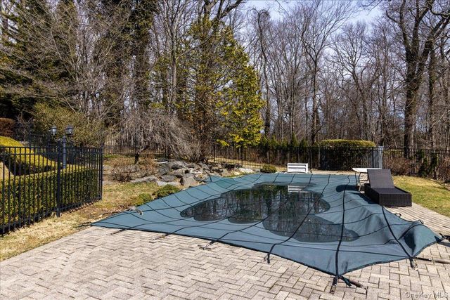 90 Belvedere Drive, Oyster Bay Cove, NY 11791