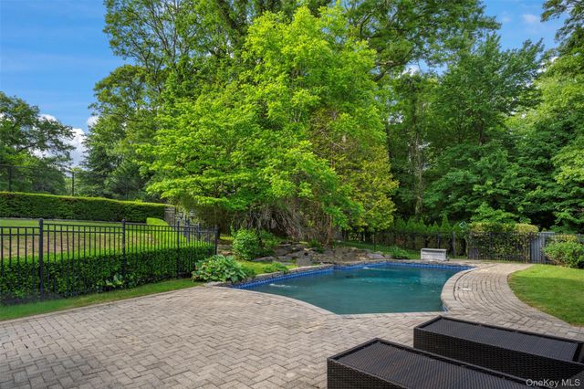 90 Belvedere Drive, Syosset, NY 11791