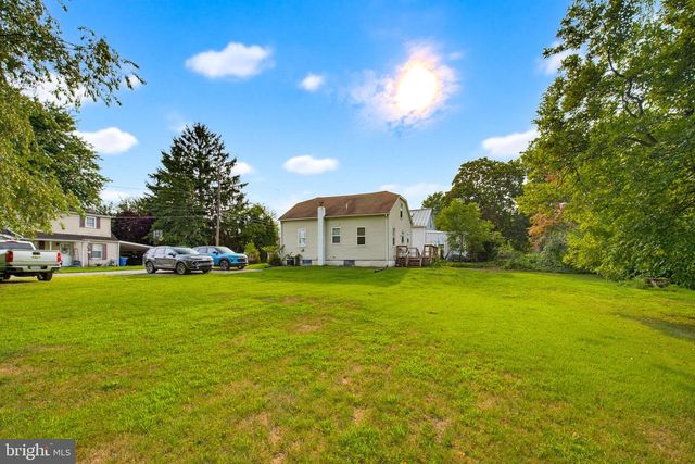 525 FAIRFAX RD, York, PA 17404