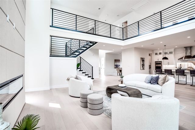 7614 Linwood Avenue, Dallas, TX 75209