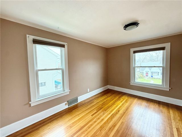 228 E Sheridan Ave, New Castle, PA 16105