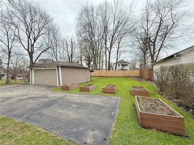 228 E Sheridan Ave, New Castle, PA 16105