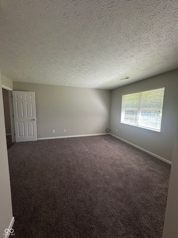 6815 Cherry Laurel Lane, Fishers, IN 46038