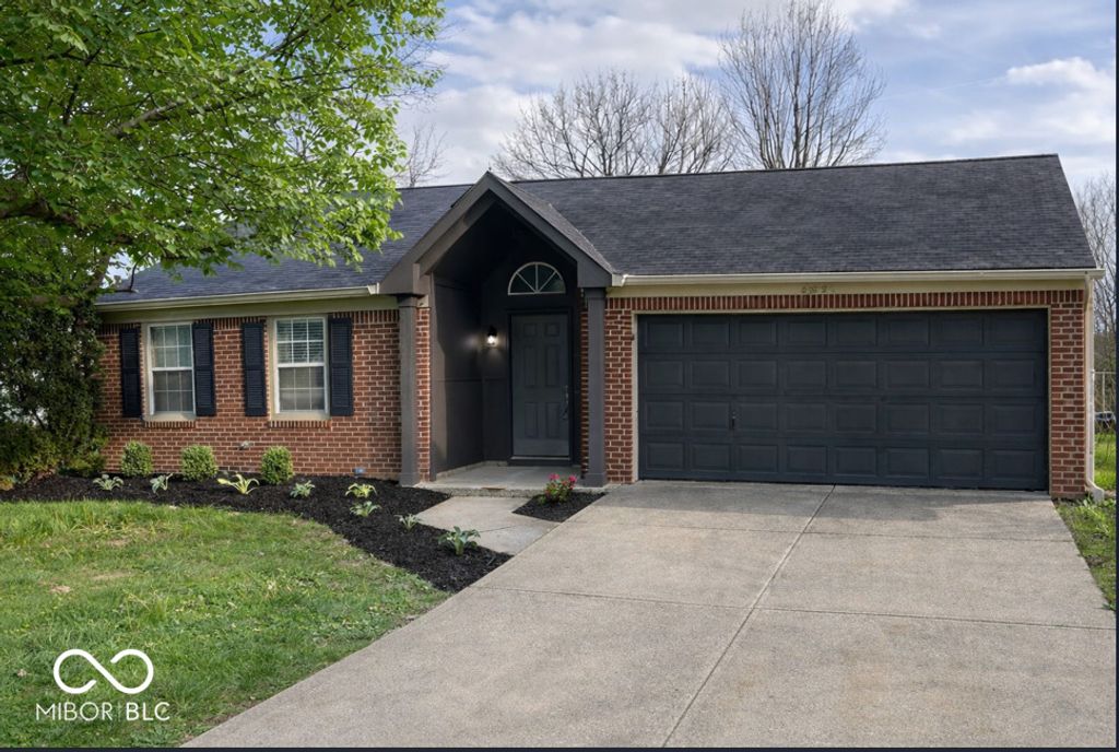 6815 Cherry Laurel Lane, Fishers, IN 46038