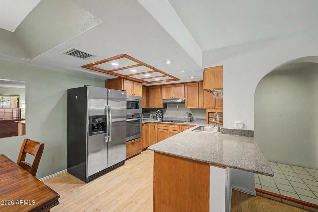10410 N CAVE CREEK Road 1027, Phoenix, AZ 85020 — photo 3