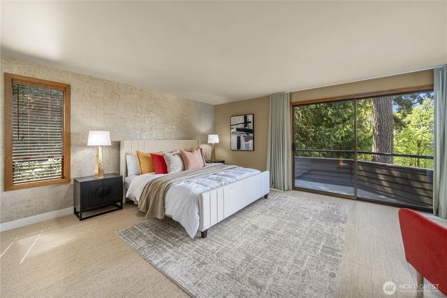 13707 SE 51st Place, Bellevue, WA 98006
