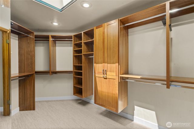 13707 SE 51st Place, Bellevue, WA 98006