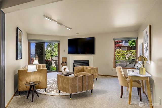 13707 SE 51st Place, Bellevue, WA 98006
