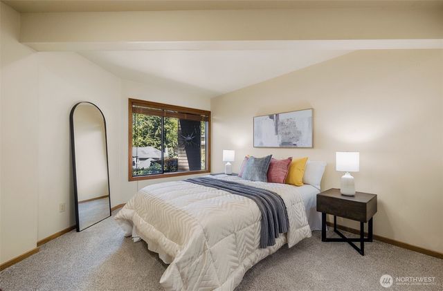 13707 SE 51st Place, Bellevue, WA 98006