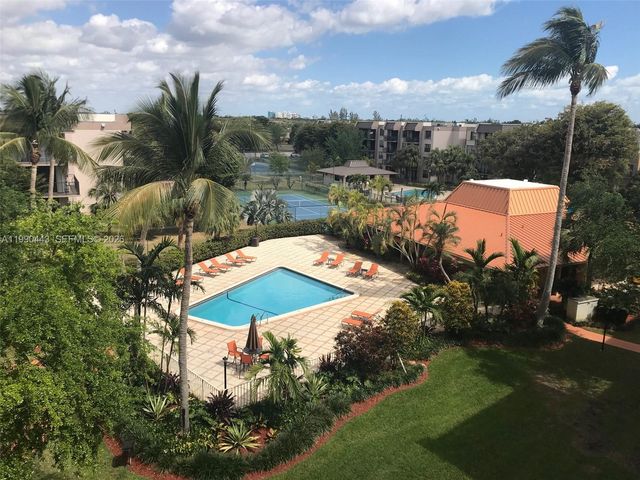 13120 SW 92nd Ave B-112, Miami, FL 33176