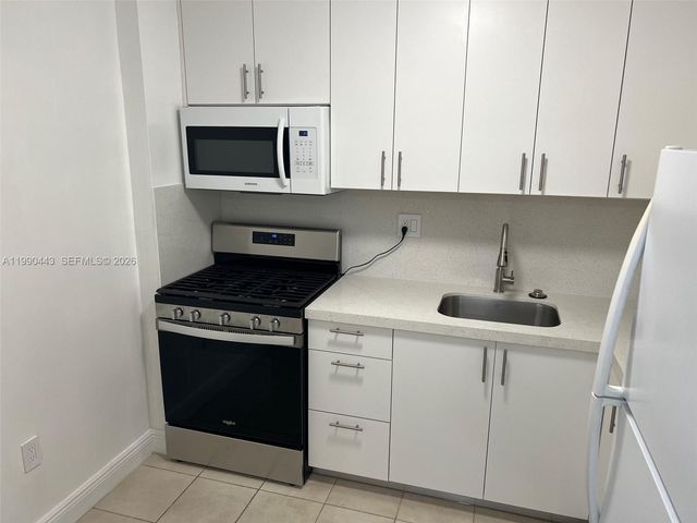 13120 SW 92nd Ave B-112, Miami, FL 33176