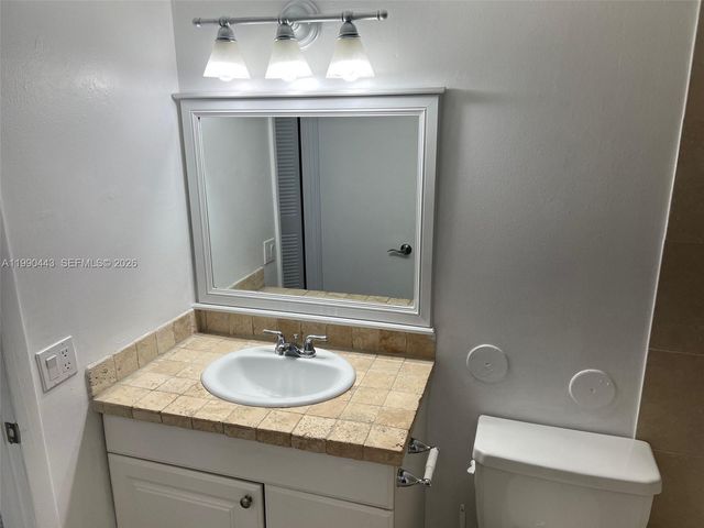 13120 SW 92nd Ave B-112, Miami, FL 33176