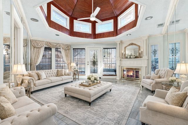 501 Colgate Drive, Lancaster, TX 75134