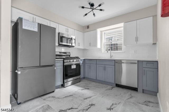 533 S 10Th St, Newark City, NJ 07103