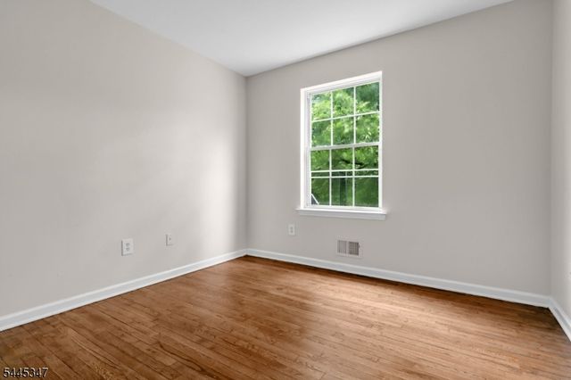 533 S 10Th St, Newark City, NJ 07103